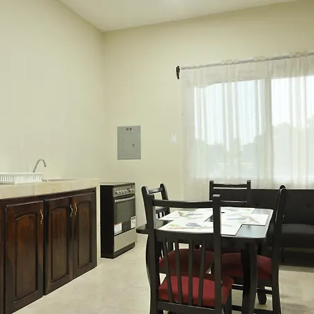 1 Apartamentos Petenchel, Por Aeropuerto Flores Peten 1